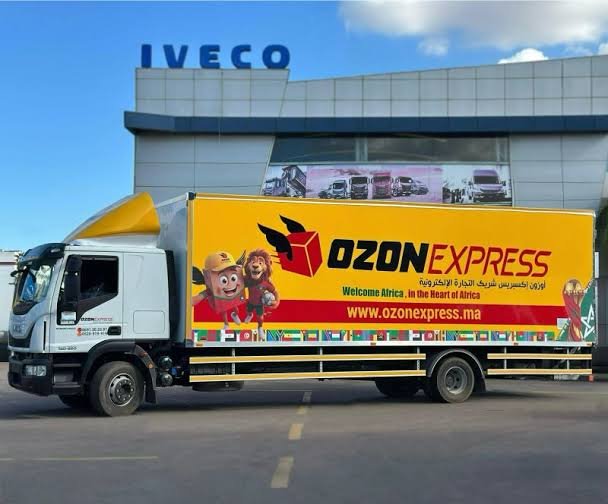 Camion de livraison Ozon Express